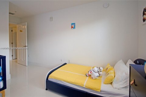 Снять в аренду кондоминиум в Дорал, Флорида 2 спальни, 112.04м2, № 2030304 - фото 20
