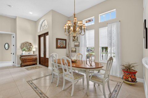 House in Port St. Lucie, Florida 4 bedrooms, 250.09 sq.m. № 2087552 - photo 9