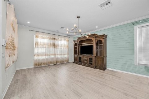 Villa ou maison à louer à Odessa, Floride: 4 chambres, 250.46 m2 № 2157133 - photo 13
