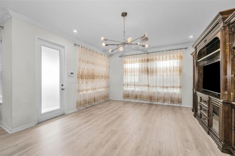 Villa ou maison à louer à Odessa, Floride: 4 chambres, 250.46 m2 № 2157133 - photo 14
