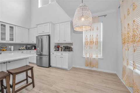 Villa ou maison à louer à Odessa, Floride: 4 chambres, 250.46 m2 № 2157133 - photo 11