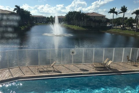 Condo in Doral, Florida, 2 bedrooms № 1969830 - photo 21