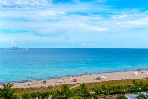 Condominio en alquiler en Miami Beach, Florida, 1 dormitorio, 82.96 m2 № 1957348 - foto 3