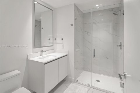 Condo in Miami, Florida, 2 bedrooms  № 2054433 - photo 20