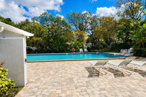 Condominio en alquiler en Tampa, Florida, 1 dormitorio, 46.82 m2 № 2142034 - foto 12