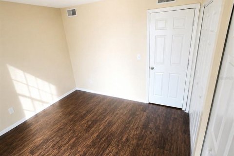 Condominio en alquiler en Tampa, Florida, 1 dormitorio, 46.82 m2 № 2142034 - foto 4