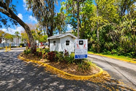 Condominio en alquiler en Tampa, Florida, 1 dormitorio, 46.82 m2 № 2142034 - foto 9