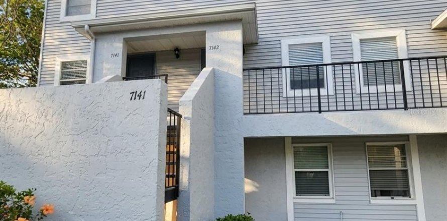 Condominio en Tampa, Florida, 1 dormitorio  № 2142034