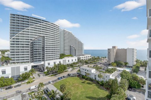 Condo in Fort Lauderdale, Florida, 1 bedroom  № 2015832 - photo 29