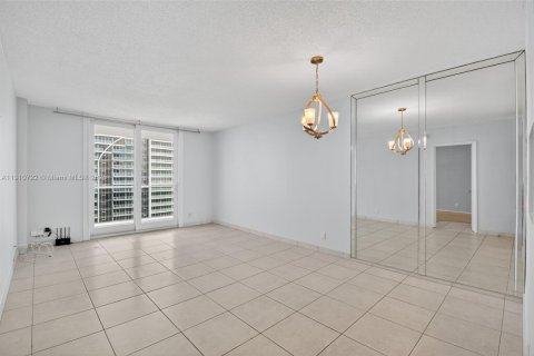 Condo in Fort Lauderdale, Florida, 1 bedroom  № 2015832 - photo 9