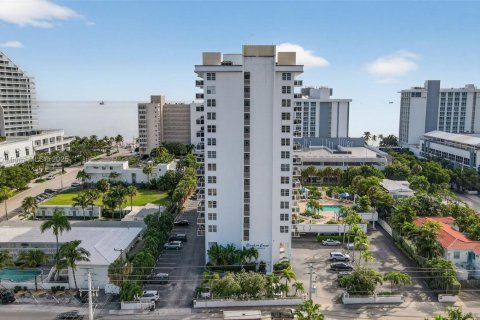 Condo in Fort Lauderdale, Florida, 1 bedroom  № 2015832 - photo 30