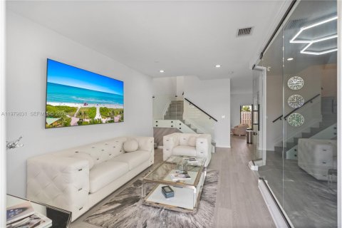 Townhouse in Homestead, Florida 3 bedrooms, 157.47 sq.m. № 2043082 - photo 4