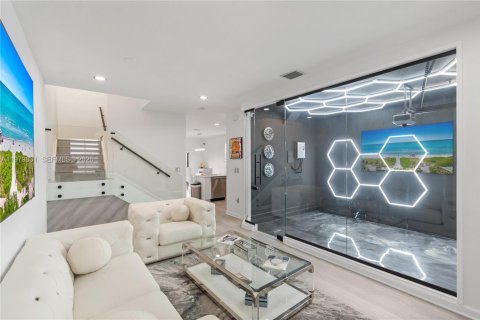 Townhouse in Homestead, Florida 3 bedrooms, 157.47 sq.m. № 2043082 - photo 8