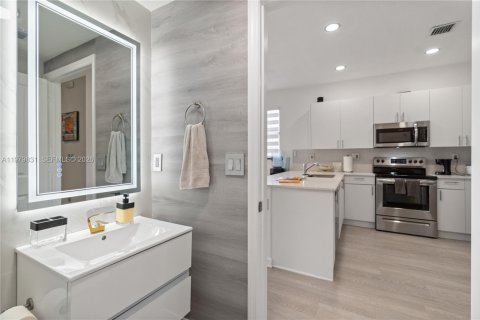 Townhouse in Homestead, Florida 3 bedrooms, 157.47 sq.m. № 2043082 - photo 23