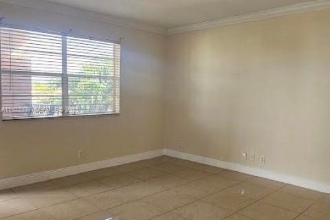 Copropriété à louer à Hallandale Beach, Floride: 1 chambre, 53.7 m2 № 1976940 - photo 8