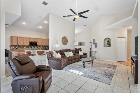 House in Palm Coast, Florida 3 bedrooms, 164.34 sq.m. № 1658211 - photo 6
