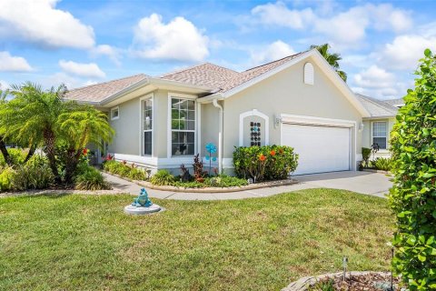 House in Palm Coast, Florida 3 bedrooms, 164.34 sq.m. № 1658211 - photo 2