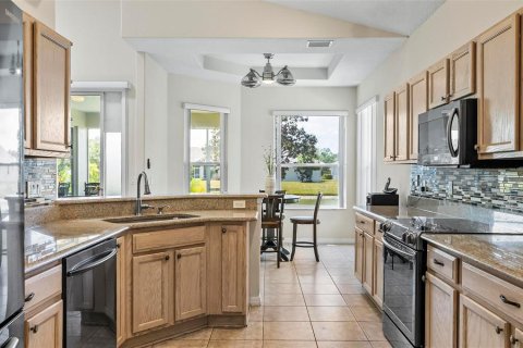 House in Palm Coast, Florida 3 bedrooms, 164.34 sq.m. № 1658211 - photo 14