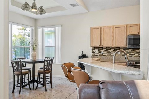 House in Palm Coast, Florida 3 bedrooms, 164.34 sq.m. № 1658211 - photo 10