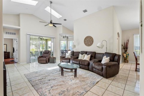 House in Palm Coast, Florida 3 bedrooms, 164.34 sq.m. № 1658211 - photo 5