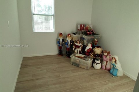 Villa ou maison à louer à Southwest Ranches, Floride: 2 chambres, 111.48 m2 № 1977111 - photo 7