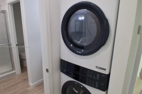 Villa ou maison à louer à Southwest Ranches, Floride: 2 chambres, 111.48 m2 № 1977111 - photo 11