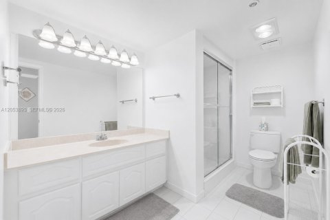 Condo in Hallandale Beach, Florida, 2 bedrooms  № 2177181 - photo 7