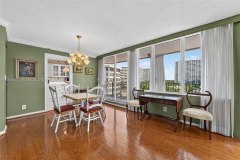 Condo in Hallandale Beach, Florida, 2 bedrooms  № 2177181 - photo 5