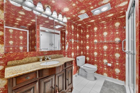 Condo in Hallandale Beach, Florida, 2 bedrooms  № 2177181 - photo 16