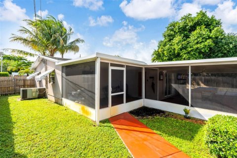 Villa ou maison à vendre à Fort Lauderdale, Floride: 3 chambres, 121.98 m2 № 1969560 - photo 22