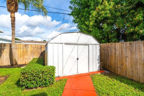 Villa ou maison à vendre à Fort Lauderdale, Floride: 3 chambres, 121.98 m2 № 1969560 - photo 21