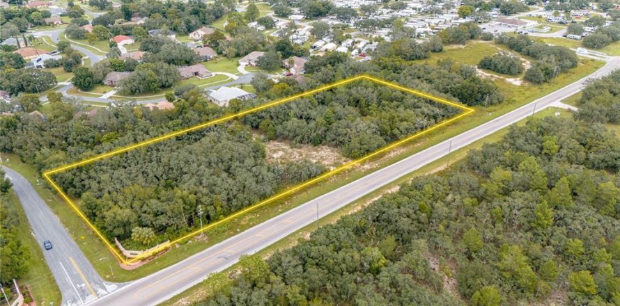 Terrain à Spring Hill, Floride № 2144126