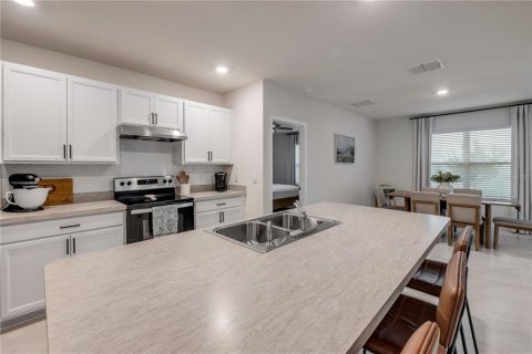 Villa ou maison à vendre à New Smyrna Beach, Floride: 3 chambres, 157 m2 № 2273116 - photo 12