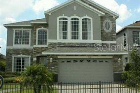 House in Orlando, Florida 4 bedrooms, 273.69 sq.m. № 1597727 - photo 1