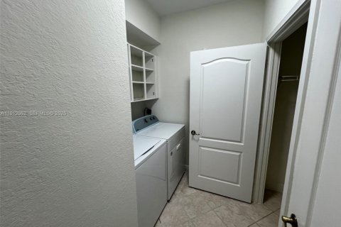 Купить кондоминиум в Дорал, Флорида 3 спальни, 231.33м2, № 2015727 - фото 16