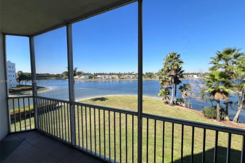 Купить кондоминиум в Дорал, Флорида 3 спальни, 231.33м2, № 2015727 - фото 10