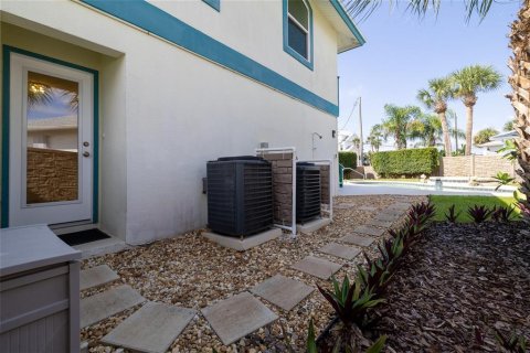 Casa en venta en New Smyrna Beach, Florida, 4 dormitorios, 245.08 m2 № 1327004 - foto 24