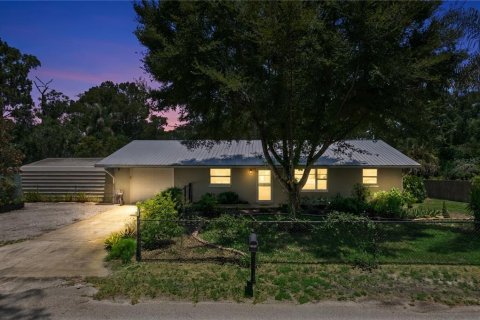 Villa ou maison à Umatilla, Floride 3 chambres, 147.25 m2 № 2149596