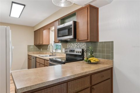 Villa ou maison à vendre à Umatilla, Floride: 3 chambres, 147.25 m2 № 2149596 - photo 12