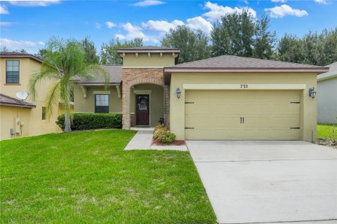 House in Minneola, Florida 3 bedrooms, 115.94 sq.m. № 2200497