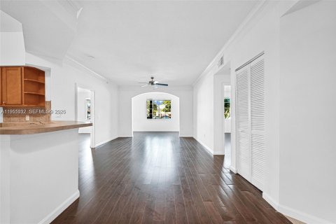 Снять в аренду кондоминиум в Палм-Бич-Гарденс, Флорида 2 спальни, 112.69м2, № 2009411 - фото 5