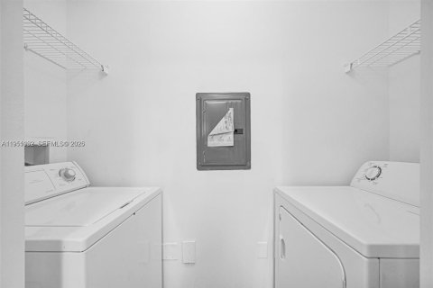 Снять в аренду кондоминиум в Палм-Бич-Гарденс, Флорида 2 спальни, 112.69м2, № 2009411 - фото 12