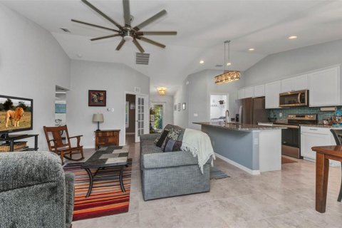 Casa en venta en North Port, Florida, 3 dormitorios, 135.73 m2 № 1719296 - foto 5