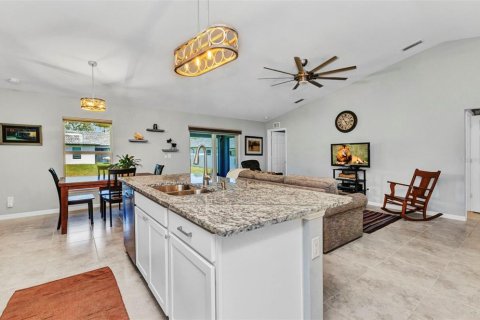 Casa en venta en North Port, Florida, 3 dormitorios, 135.73 m2 № 1719296 - foto 10