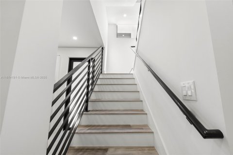 Touwnhouse à vendre à Wilton Manors, Floride: 3 chambres, 146.69 m2 № 2018788 - photo 24