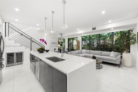 Touwnhouse à vendre à Wilton Manors, Floride: 3 chambres, 146.69 m2 № 2018788 - photo 8