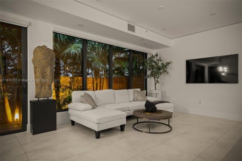 Touwnhouse à vendre à Wilton Manors, Floride: 3 chambres, 146.69 m2 № 2018788 - photo 11