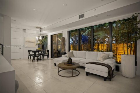 Touwnhouse à vendre à Wilton Manors, Floride: 3 chambres, 146.69 m2 № 2018788 - photo 9