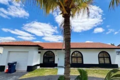 Casa en venta en Miami, Florida, 3 dormitorios, 107.3 m2 № 1921607 - foto 1