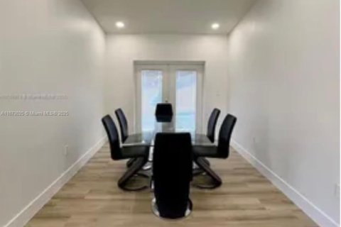 Casa en venta en Miami, Florida, 3 dormitorios, 107.3 m2 № 1921607 - foto 6